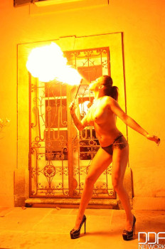 flaming-hot-pussy-sexy-pyromaniac-plays-with-fire-7.jpg